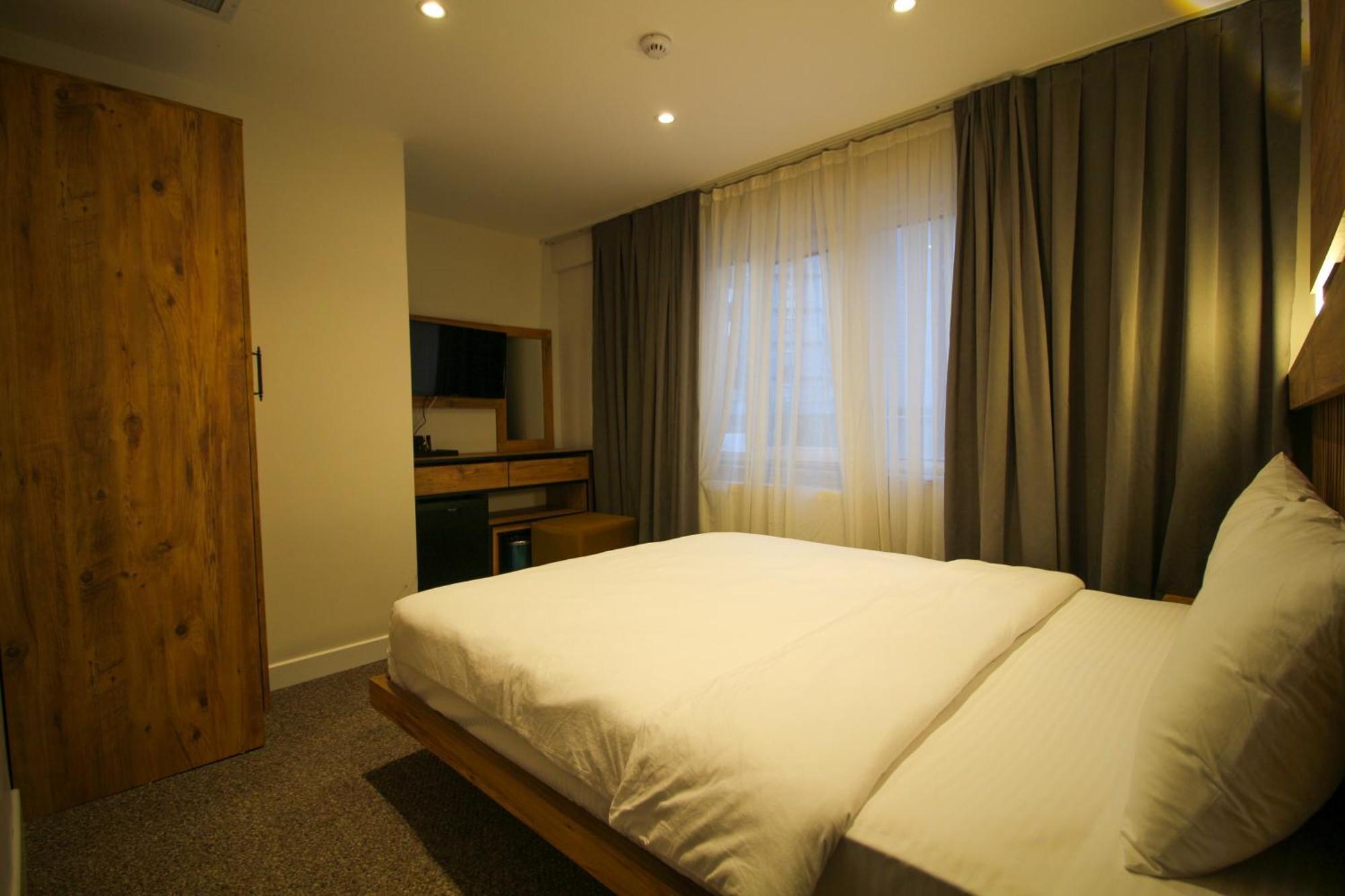 Kaya Saw Hotel Istambul